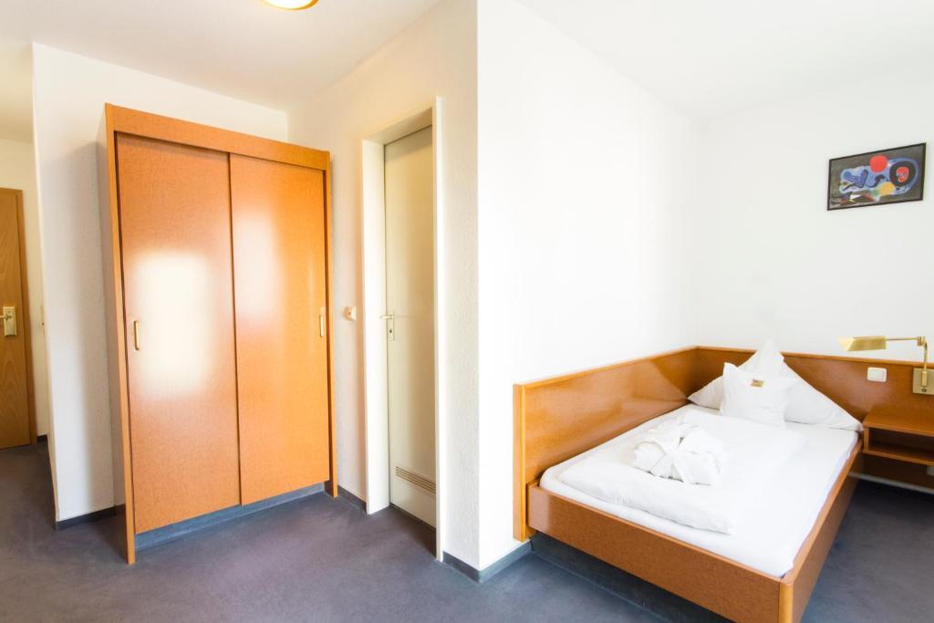 Hotel Roemerstein Μάιντς Δωμάτιο φωτογραφία